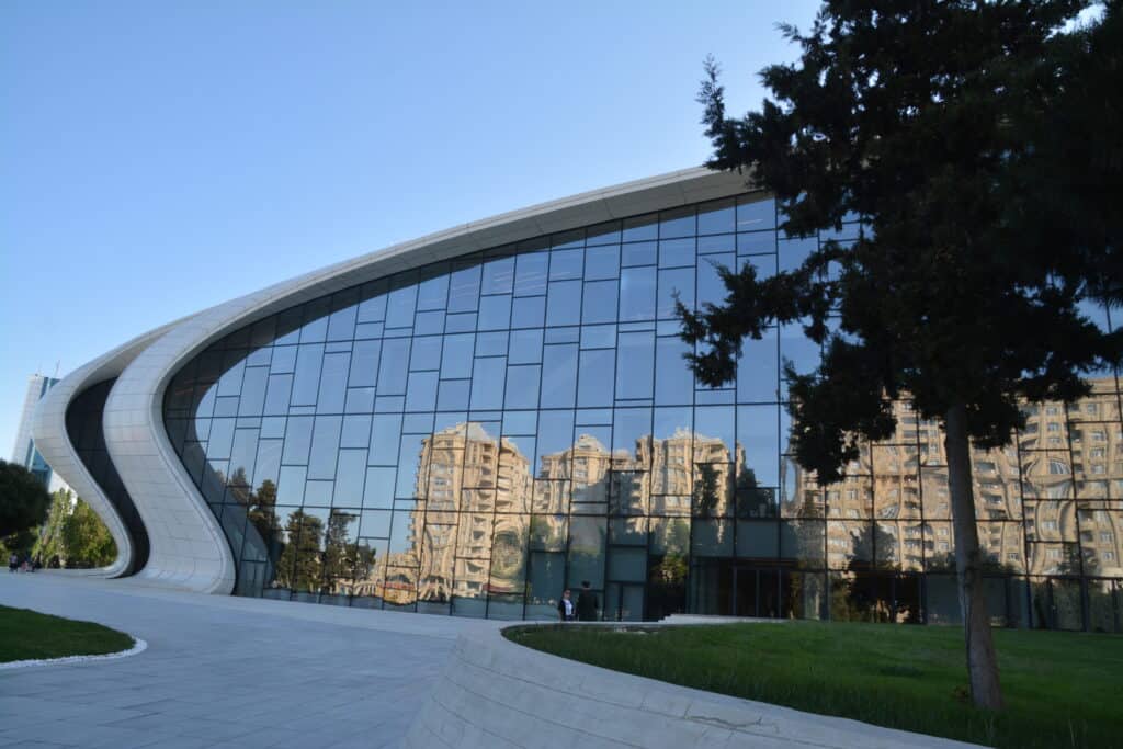 Azerbajdzjan Baku Heydar Aliyev center Zaha Hadid